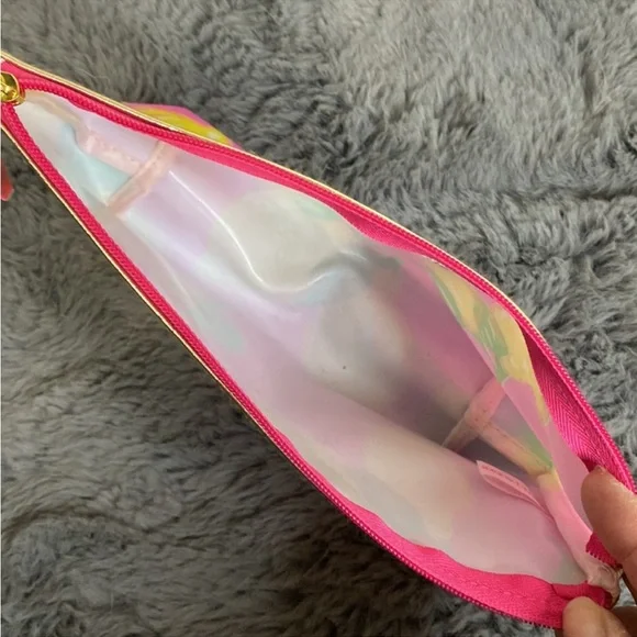 Lilly Pulitzer bright pink and yellow lemons cosmetics bag or clutch - Picture 5 of 6